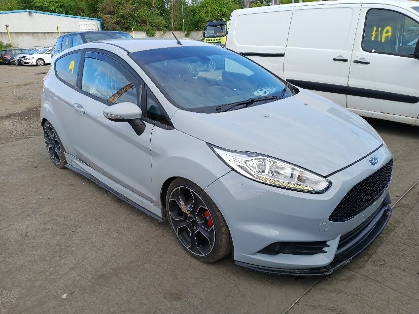 2016 FORD FIESTA