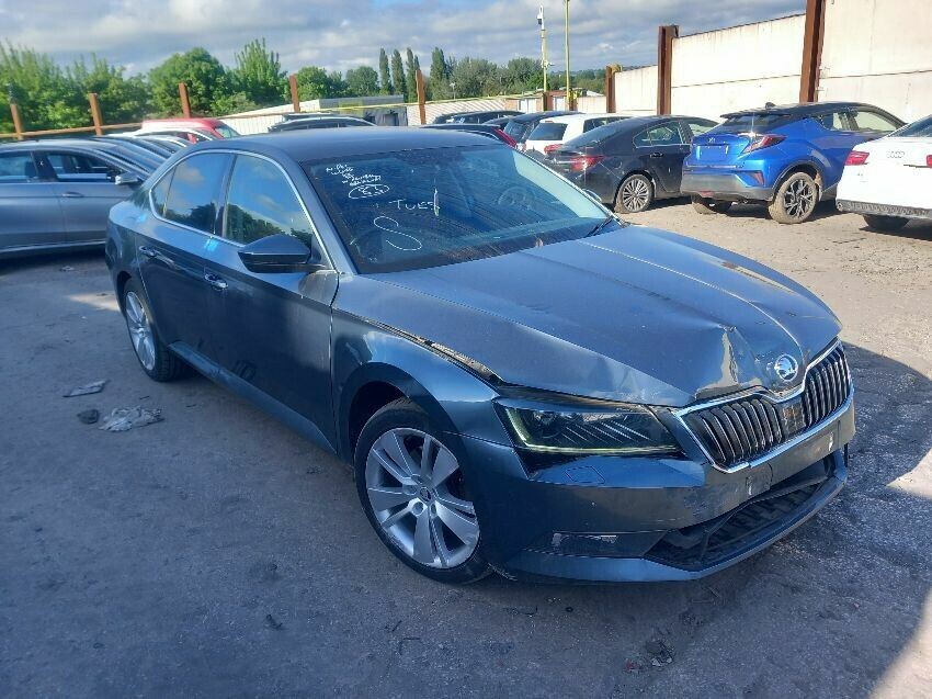 2018 SKODA SUPERB