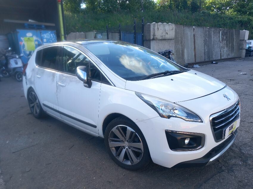 2015 PEUGEOT 3008