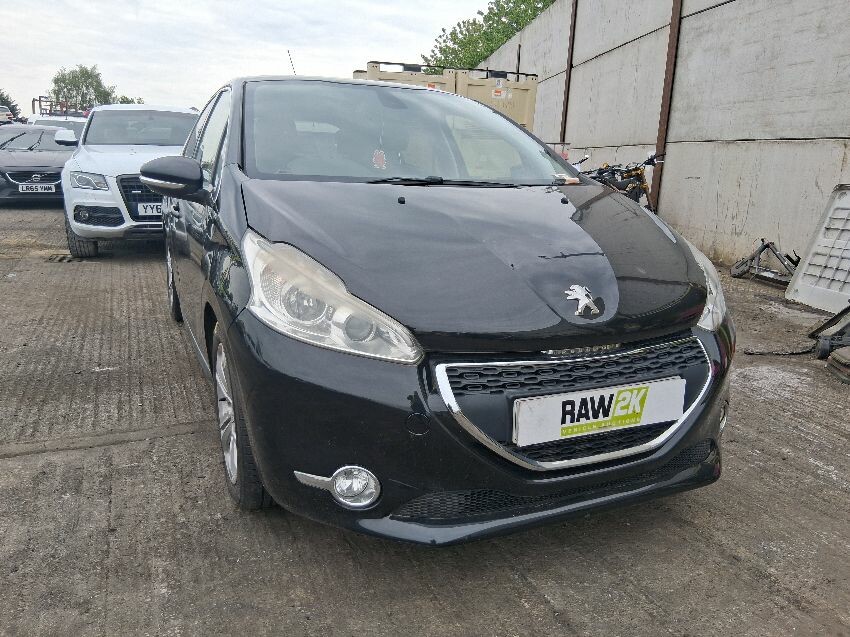 2013 PEUGEOT 208