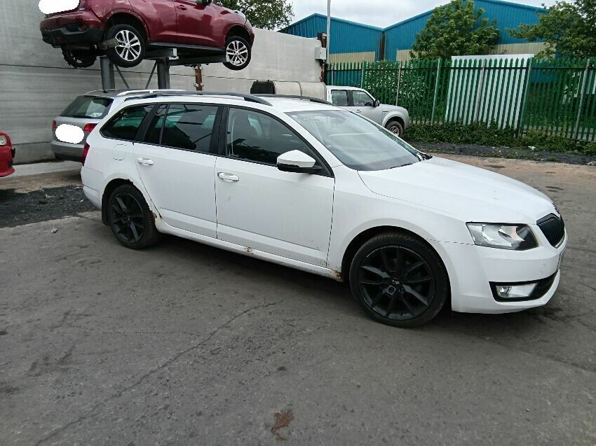 2013 SKODA OCTAVIA
