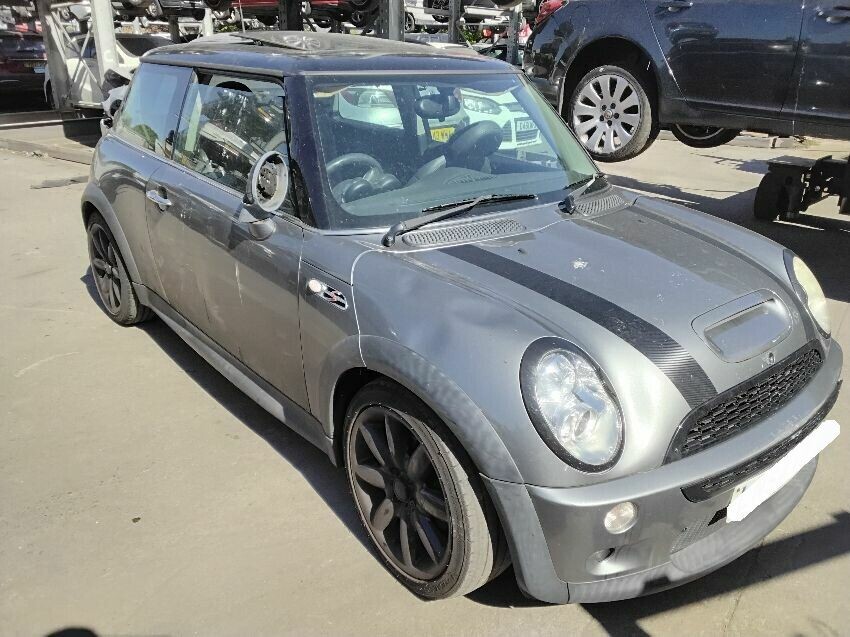 2004 MINI HATCH