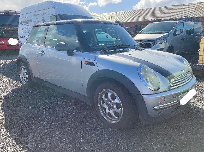 2003 MINI HATCH
