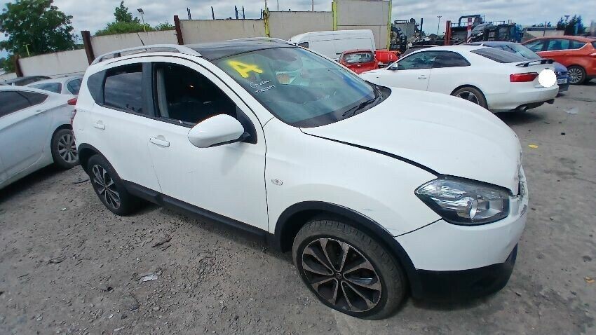 2012 NISSAN QASHQAI