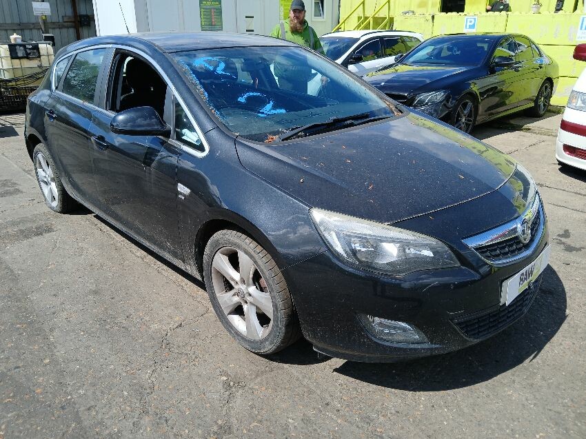 2012 VAUXHALL ASTRA