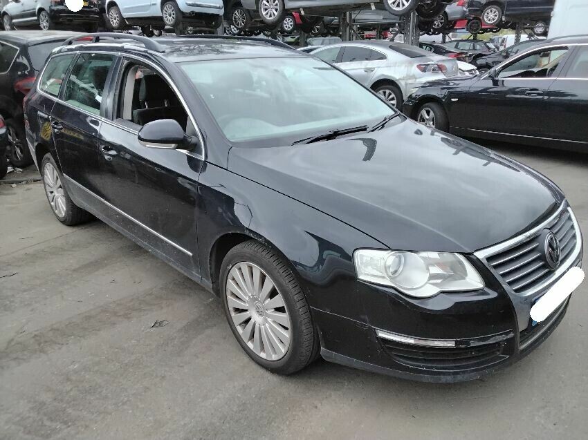 2010 VOLKSWAGEN PASSAT