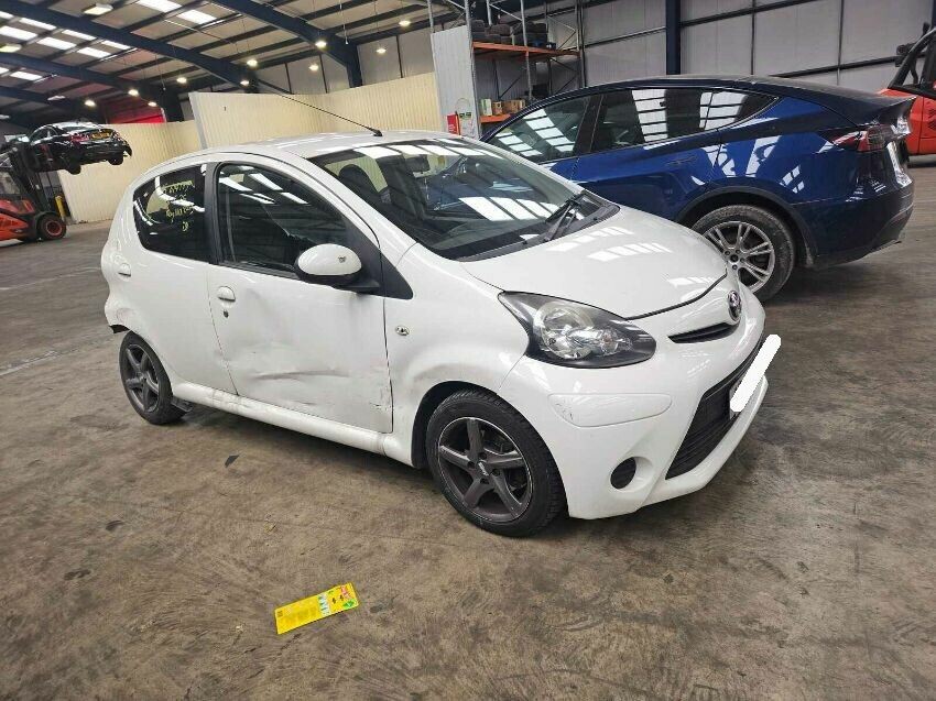 2013 TOYOTA AYGO