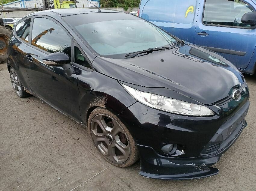 2009 FORD FIESTA