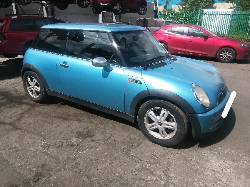 2005 MINI HATCH