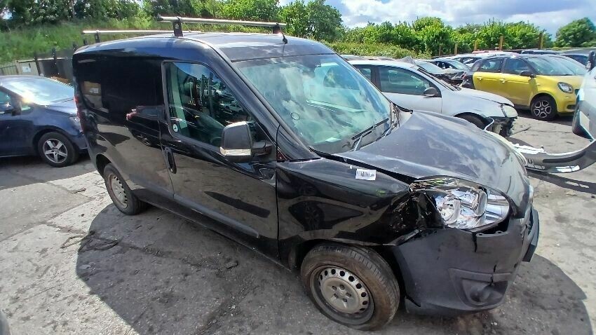 2015 VAUXHALL COMBO
