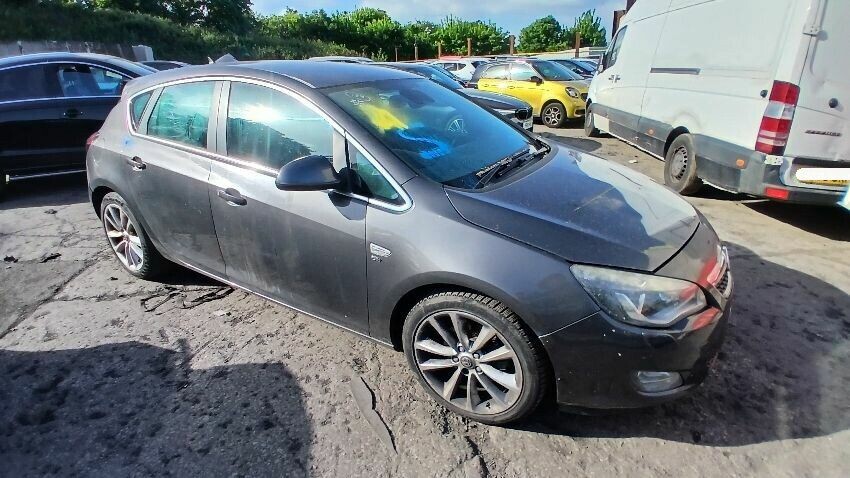 2010 VAUXHALL ASTRA