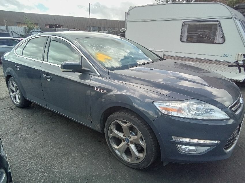 2011 FORD MONDEO