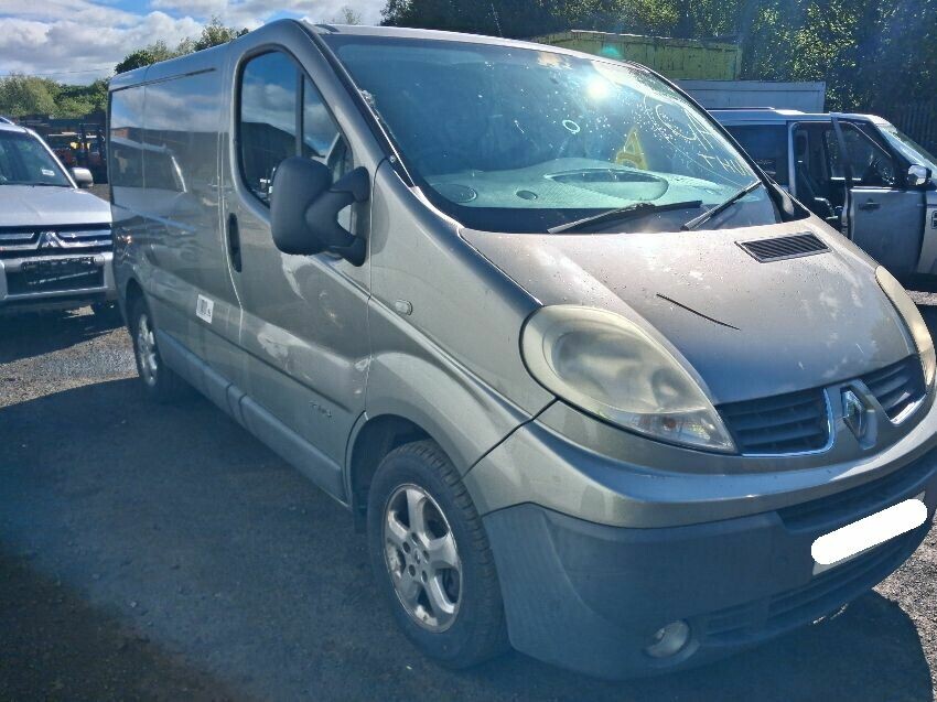 2013 RENAULT TRAFIC