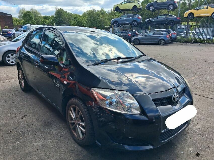 2009 TOYOTA AURIS