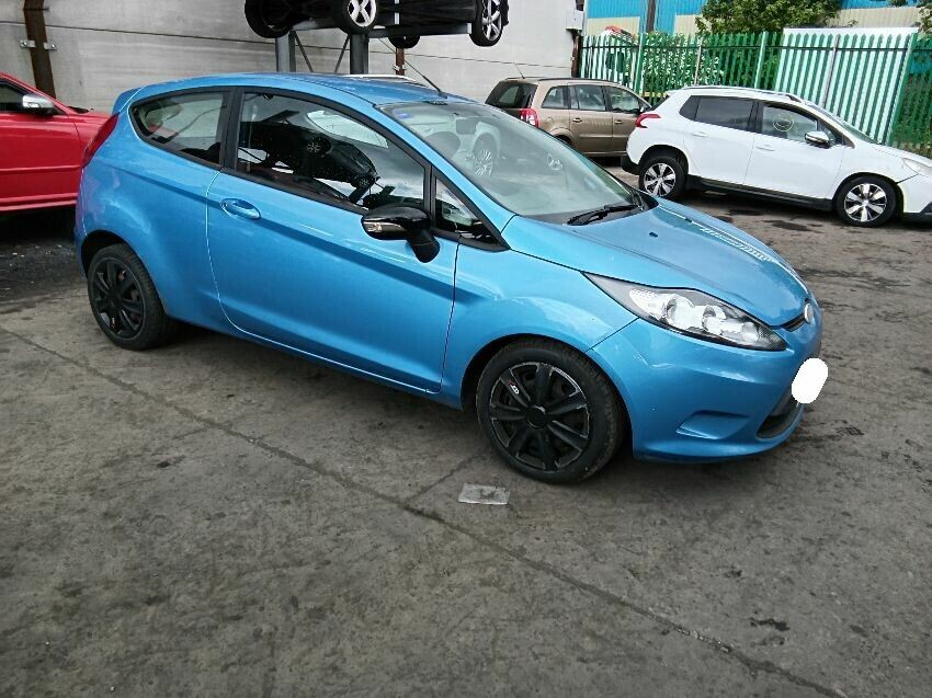 2009 FORD FIESTA