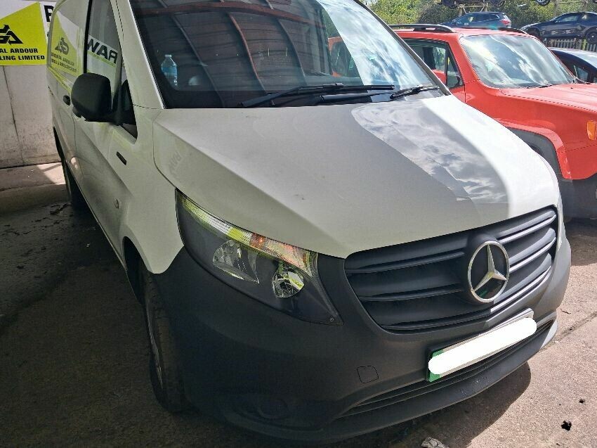 2022 MERCEDES VITO