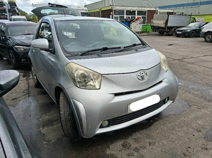 2010 TOYOTA IQ