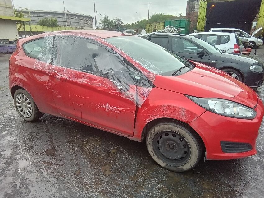 2014 FORD FIESTA