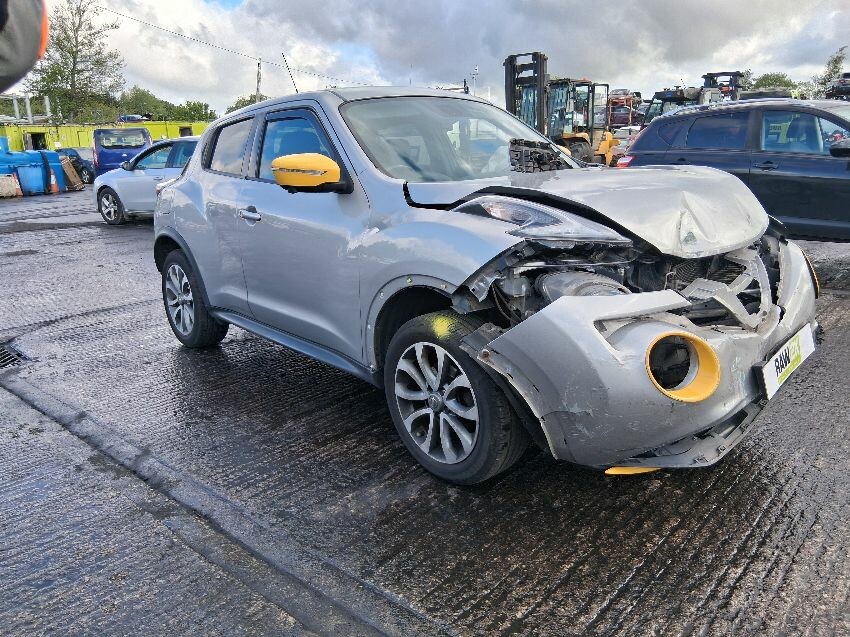 2016 NISSAN JUKE