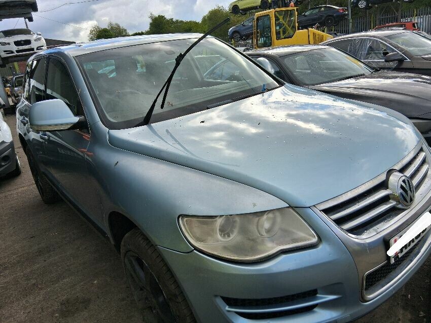 2009 VOLKSWAGEN TOUAREG