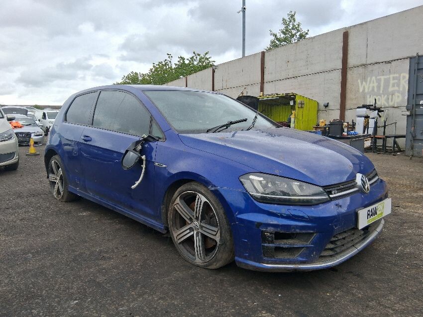 2014 VOLKSWAGEN GOLF