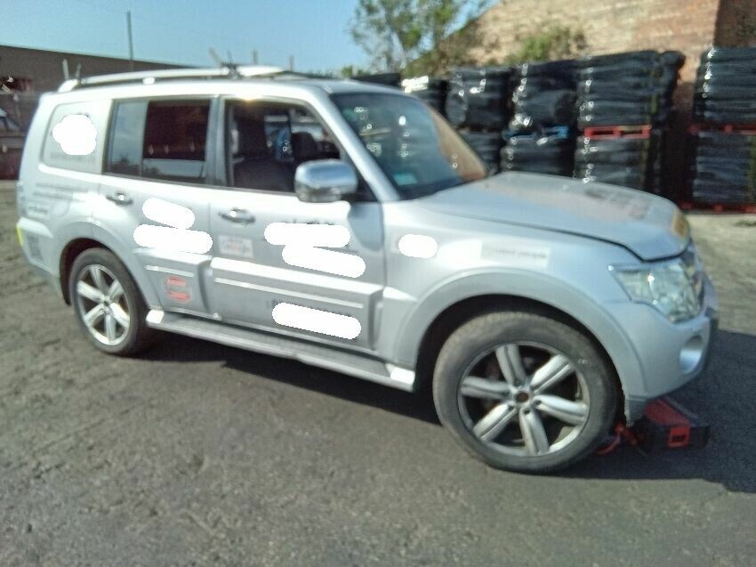 2008 MITSUBISHI SHOGUN