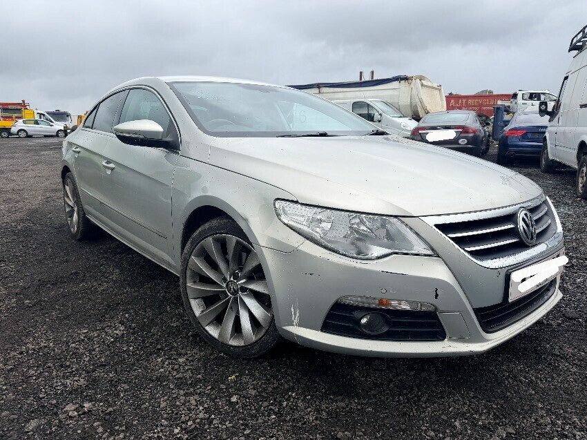 2011 VOLKSWAGEN PASSAT