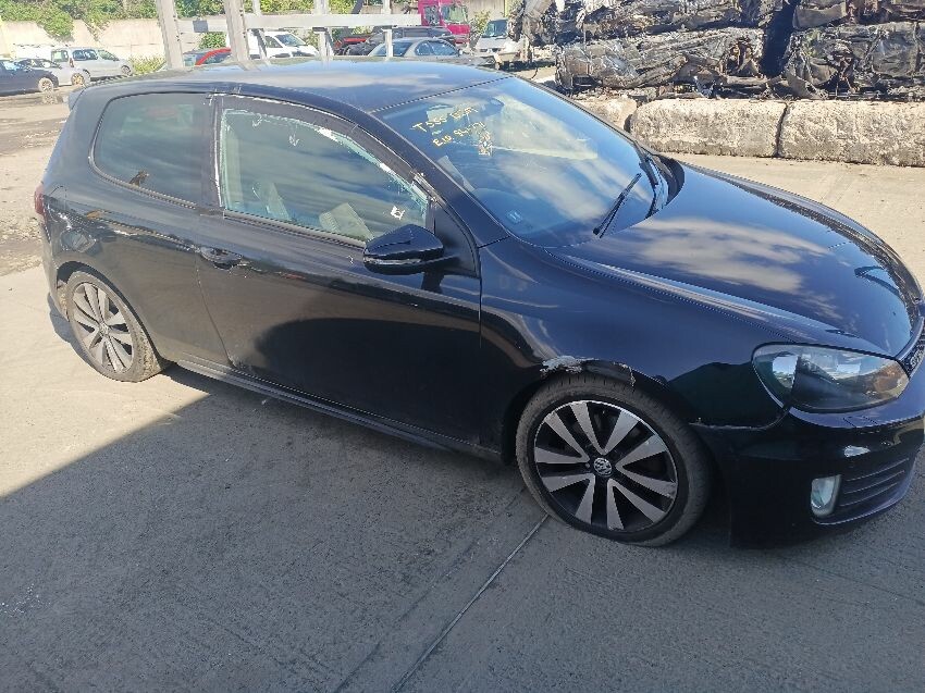2009 VOLKSWAGEN GOLF