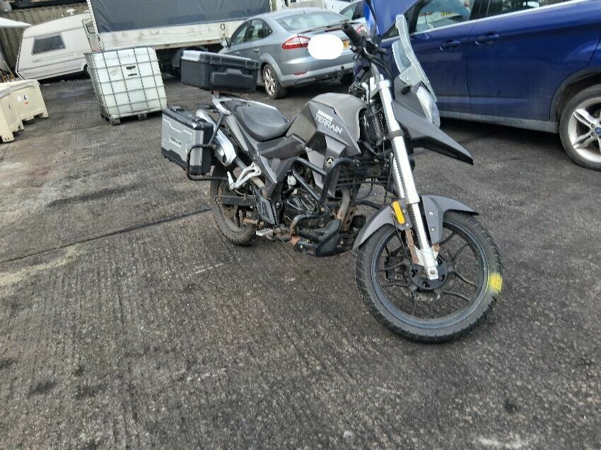 2019 SINNIS ZS