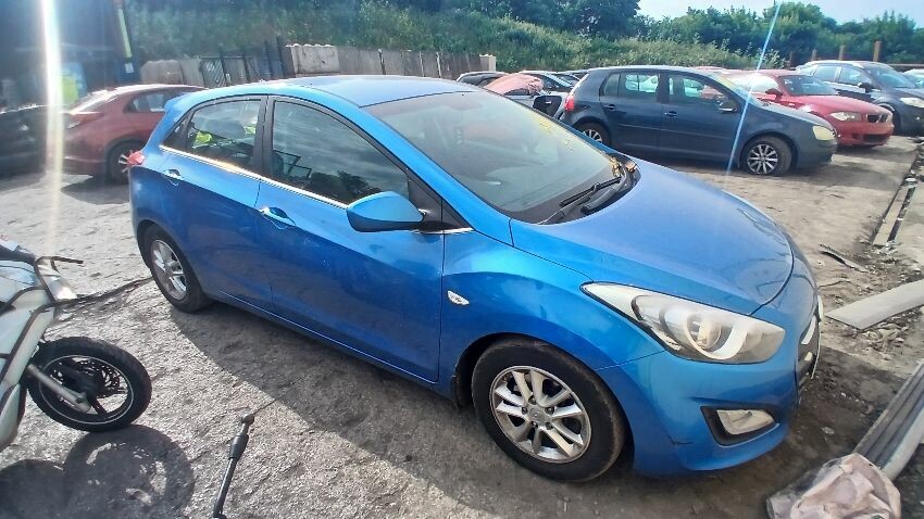 2015 HYUNDAI I30