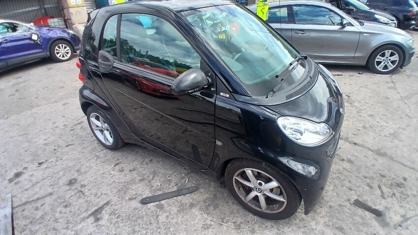 2011 SMART FORTWO COUPE
