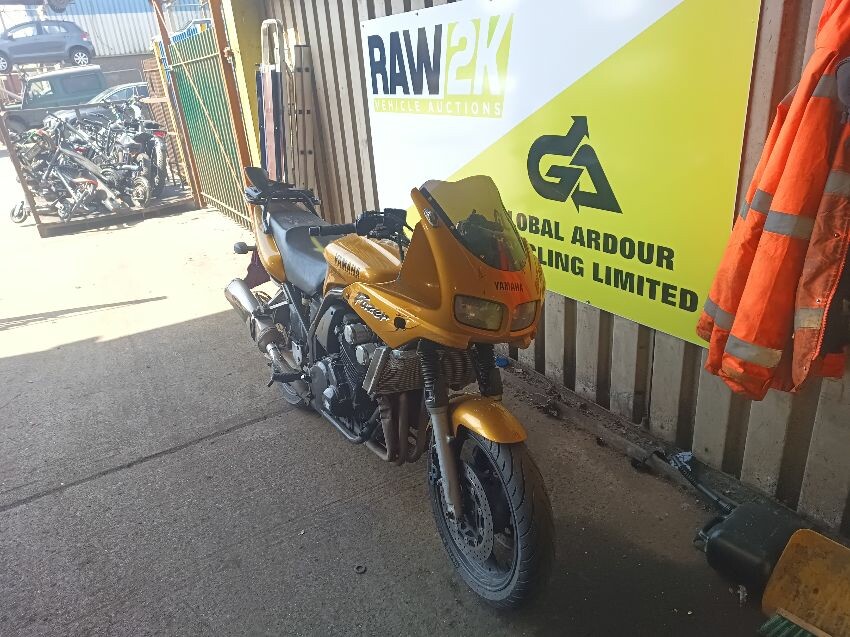 1999 YAMAHA FZS