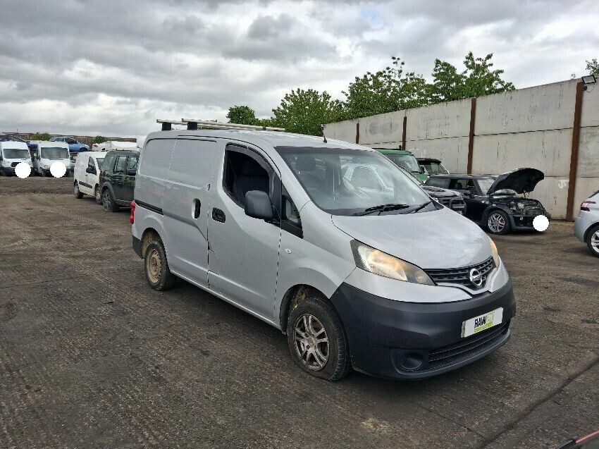 2012 NISSAN NV200