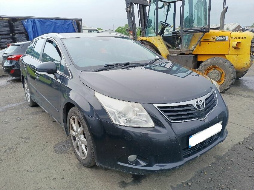 2009 TOYOTA AVENSIS