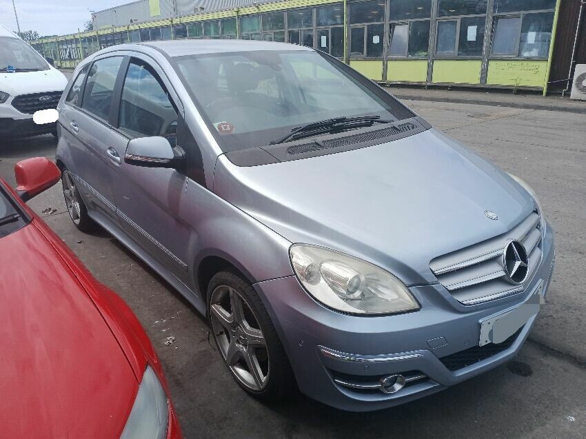 2011 MERCEDES B-CLASS