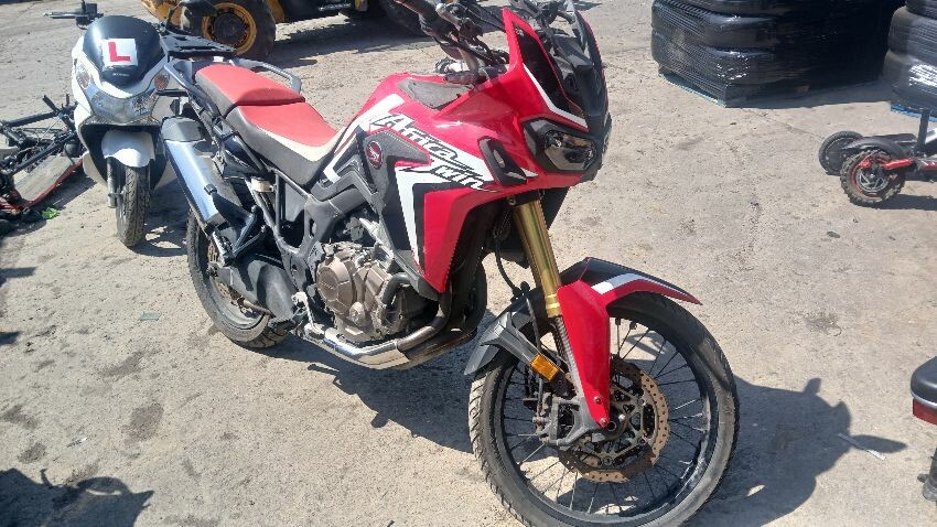 2017 HONDA CRF