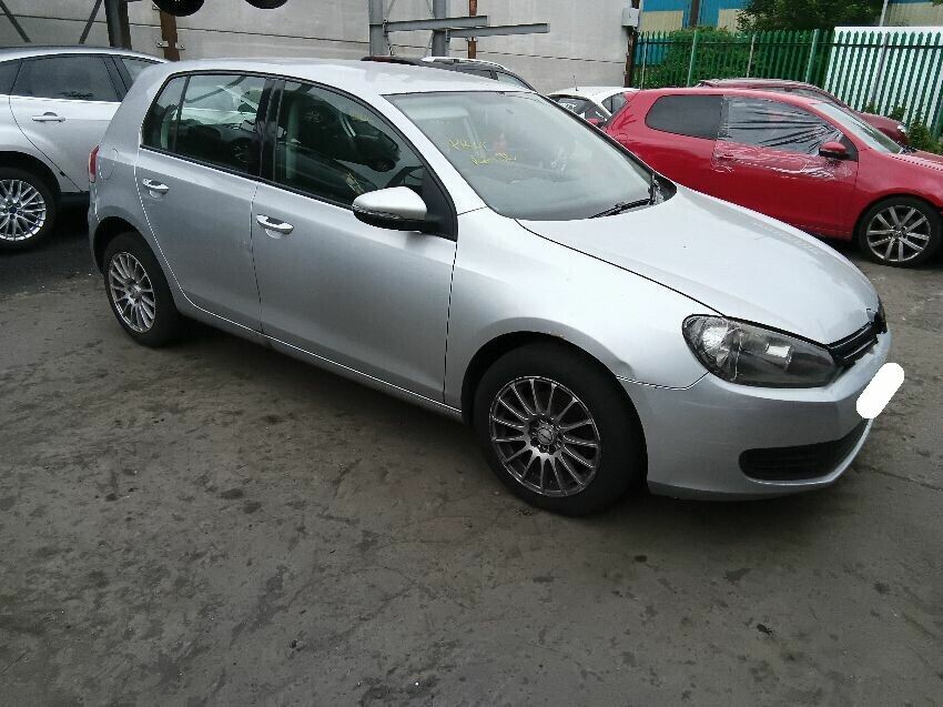 2009 VOLKSWAGEN GOLF