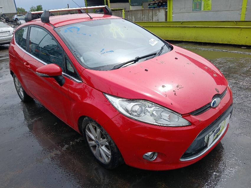 2010 FORD FIESTA