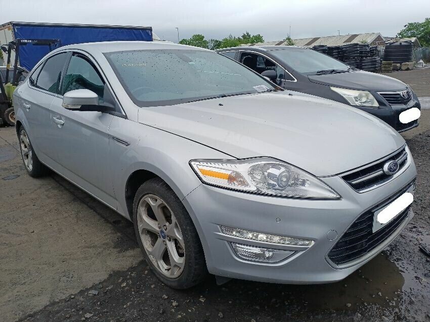 2011 FORD MONDEO