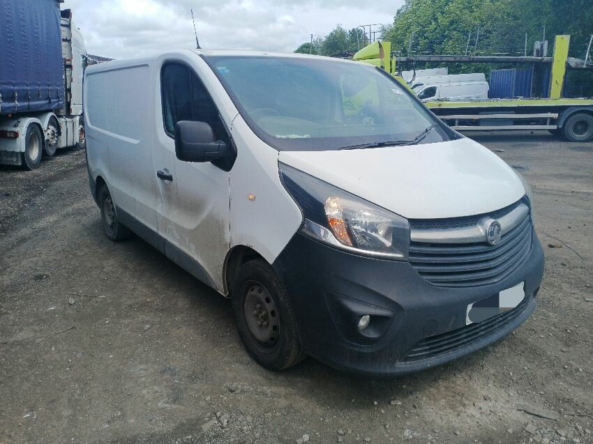 2016 VAUXHALL VIVARO