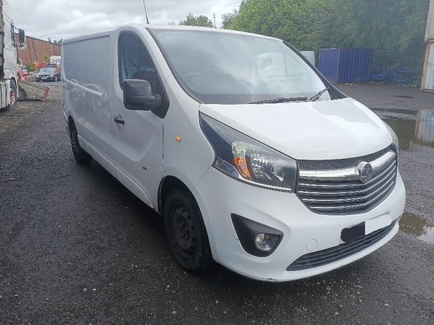 2018 VAUXHALL VIVARO