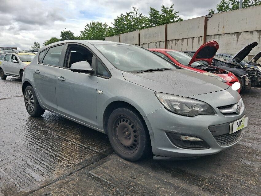 2013 VAUXHALL ASTRA