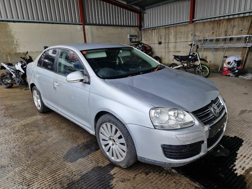  VOLKSWAGEN JETTA