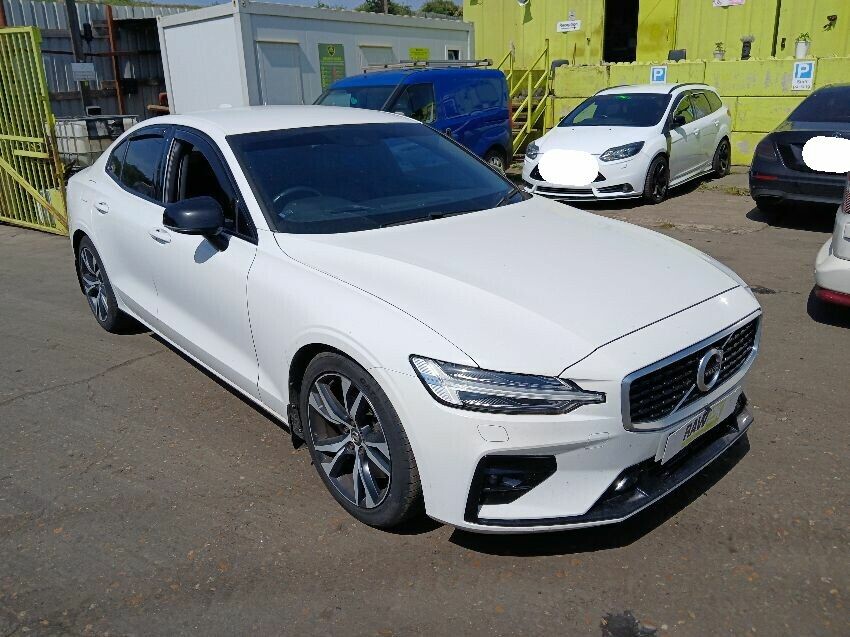 2020 VOLVO S60