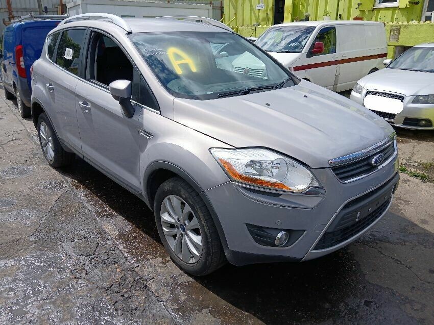 2011 FORD KUGA