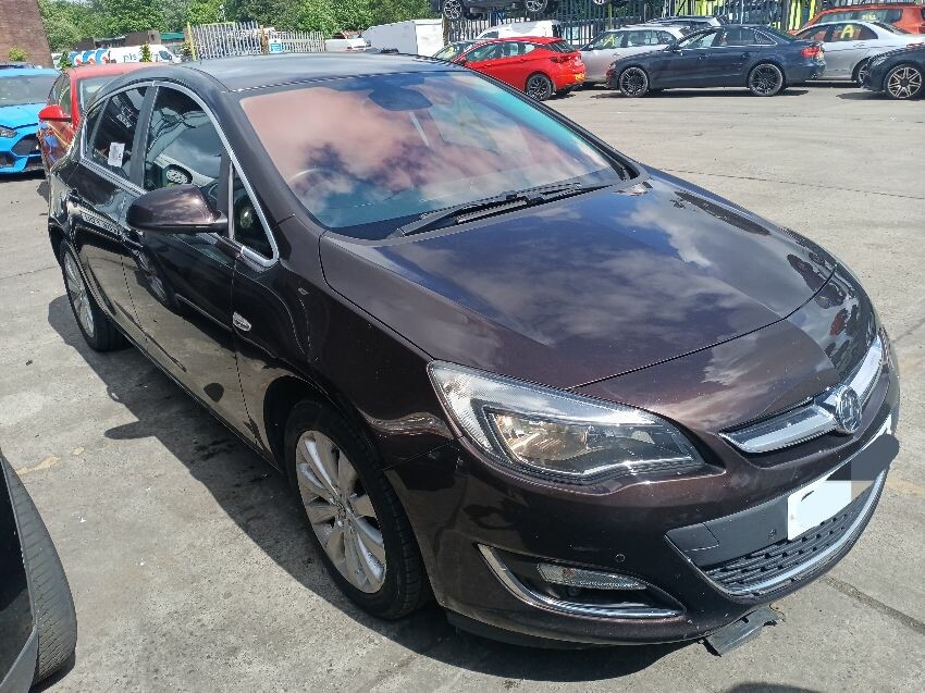 2013 VAUXHALL ASTRA