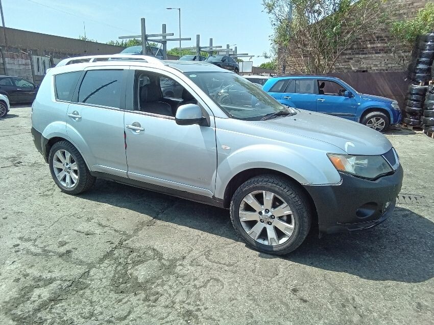 2009 MITSUBISHI OUTLANDER