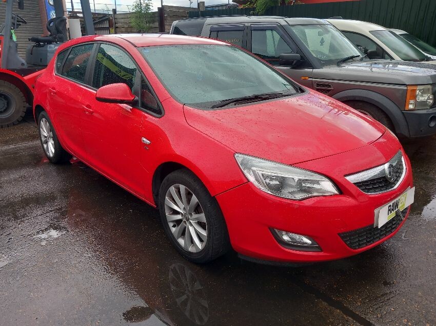 2012 VAUXHALL ASTRA