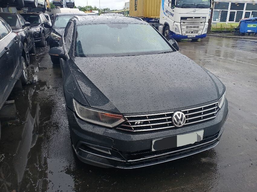 2018 VOLKSWAGEN PASSAT