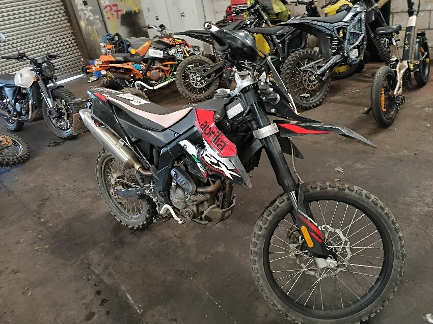 2020 APRILIA RX